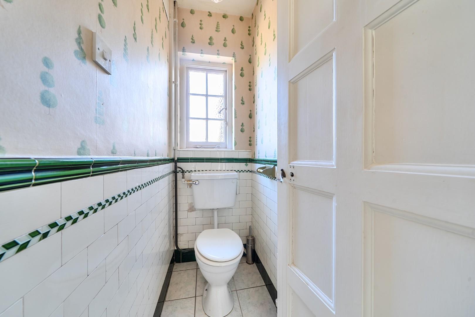 Lawrence Court, Mill Hill, NW7, London
